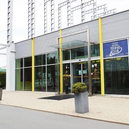 Hotel Tennis Club Prostějov Kültér fotó