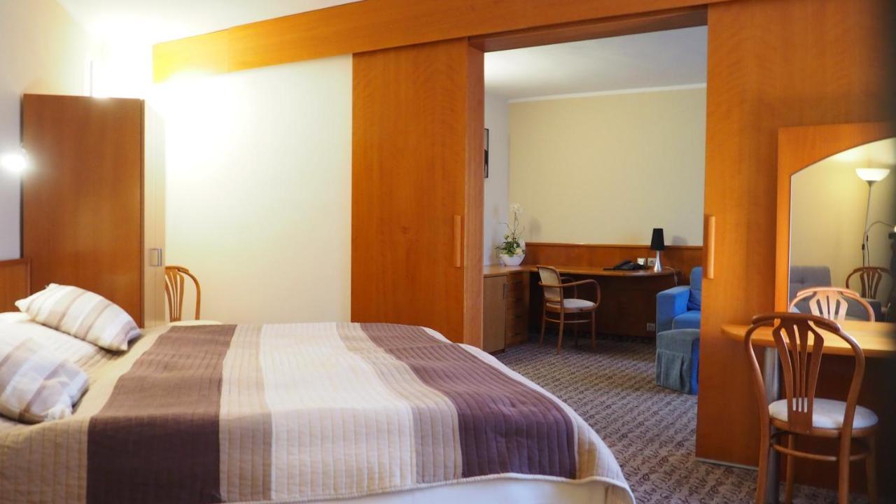 Hotel Tennis Club Prostějov Kültér fotó